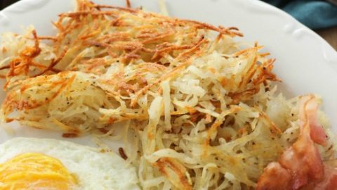 Hash Browns in Oven (Crispy and Cheesy Recipe!)